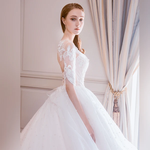 Elegant Champagne Wedding Dresses 2018 Ball Gown Lace Flower Pearl Scoop Neck Backless 1/2 Sleeves Cathedral Train Wedding