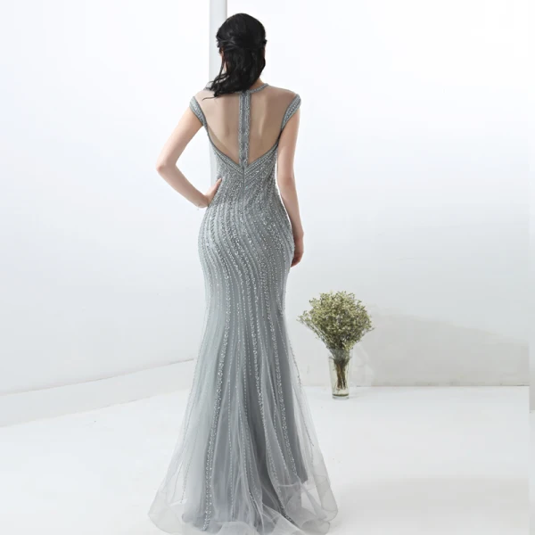 Scintillantes Gris Robe De Soirée 2018 Trompette / Sirène Fait main Perlage Cristal Perle Faux Diamant Paillettes Encolure Dégagée Sans Manches Train De Balayage Robe De Ceremonie