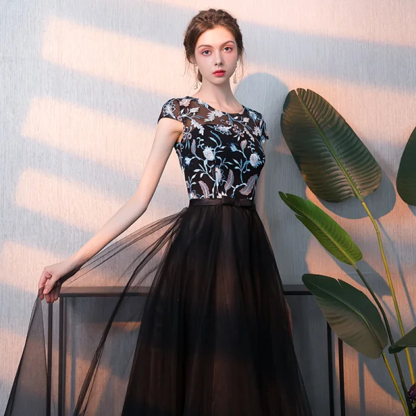 Elegant Black Prom Dresses 2018 A-Line / Princess Embroidered Scoop Neck Sleeveless Floor-Length / Long Formal Dresses