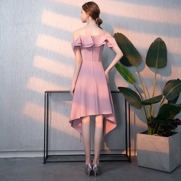 Amazing / Unique Blushing Pink Homecoming Graduation Dresses 2018 A-Line / Princess Spaghetti Straps Sleeveless Backless Knee-Length Formal Dresses