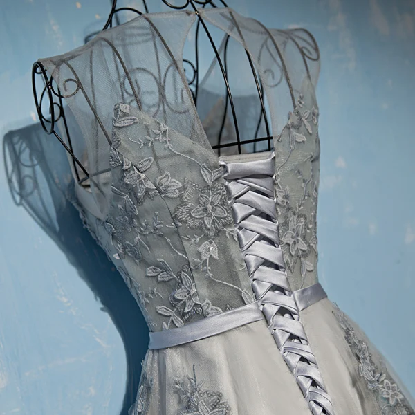 Chic / Belle Gris Robe Pour Mariage 2017 En Dentelle Fleur Paillettes Lanières Sans Manches Encolure Dégagée Longueur Cheville Empire Robe Demoiselle D'honneur