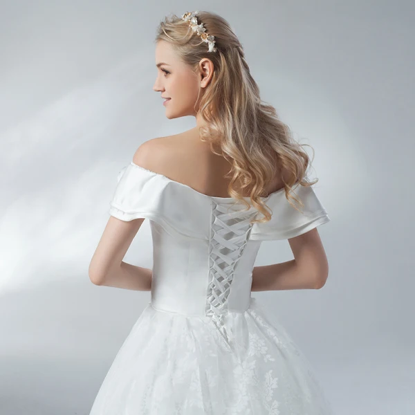 Erschwinglich Weiß Brautkleider / Hochzeitskleider 2018 A Linie Off Shoulder Rückenfreies Kurze Ärmel Lange Hochzeit