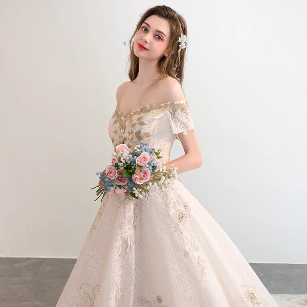 Eleganckie Szampan Suknie Ślubne 2018 Princessa Frezowanie Z Koronki Kwiat Aplikacje Przy Ramieniu Kótkie Rękawy Bez Pleców Trenem Katedra Ślub
