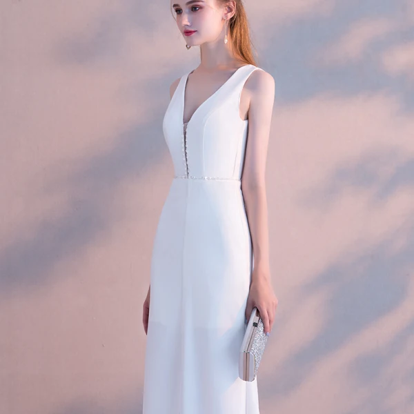 Modest / Simple Ivory Evening Dresses 2018 Trumpet / Mermaid V-Neck Backless Sleeveless Floor-Length / Long Formal Dresses