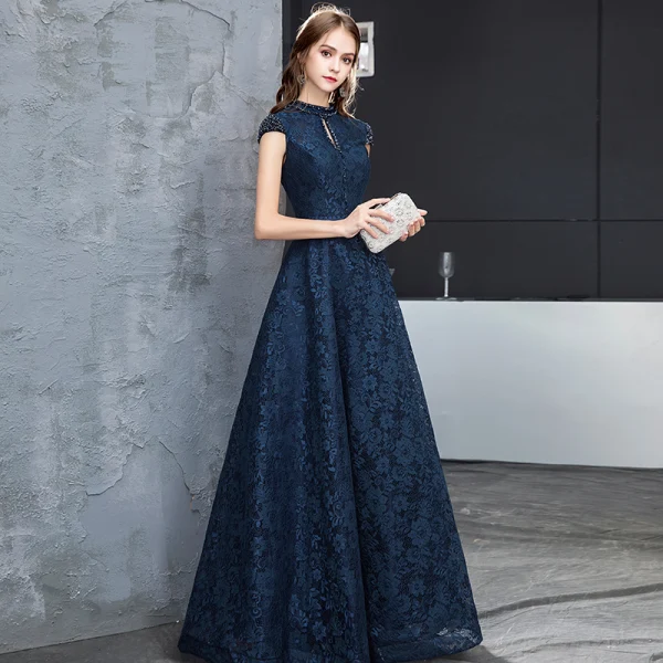 Chic / Beautiful Navy Blue Evening Dresses 2018 A-Line / Princess Lace Crystal Scoop Neck Backless Cap Sleeves Floor-Length / Long Formal Dresses