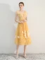 Chic / Beautiful Yellow Homecoming Graduation Dresses 2018 A-Line / Princess Appliques Scoop Neck Backless Short Sleeve Tea-length Formal Dresses