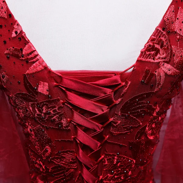 Charming Burgundy Prom Dresses 2018 A-Line / Princess Lace Flower Sequins V-Neck Backless Short Sleeve Floor-Length / Long Formal Dresses