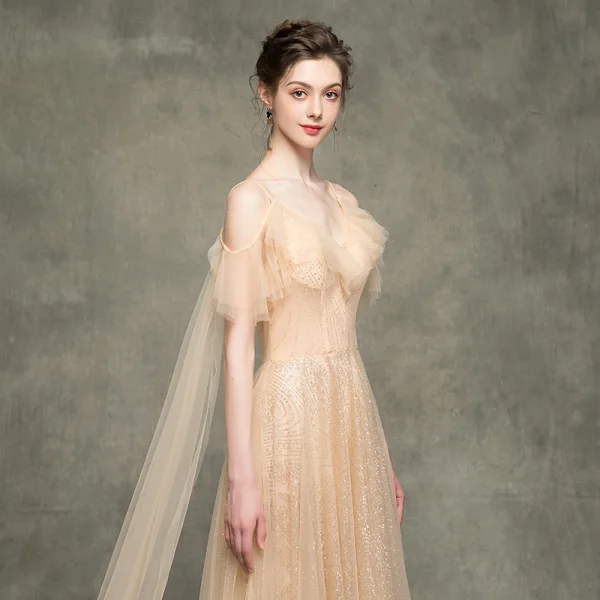 Luxe Champagne Robe De Bal 2018 Princesse Glitter Paillettes Bretelles Spaghetti Dos Nu Manches Courtes Watteau Train Robe De Ceremonie