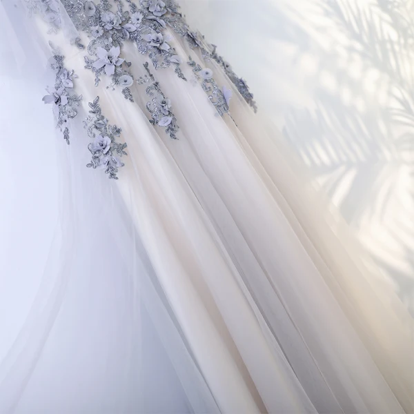 Chic / Beautiful White Bridesmaid Dresses 2017 A-Line / Princess Crossed Straps Appliques Beading Lace Scoop Neck 1/2 Sleeves Tea-length