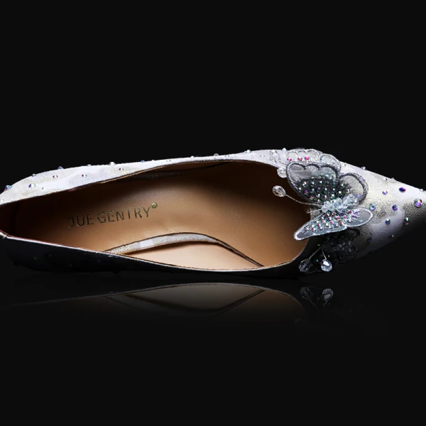 Charming Silver Lace Butterfly Wedding Shoes 2021 Leather Rhinestone 9 cm Stiletto Heels Pointed Toe Wedding Pumps High Heels