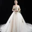 Élégant Champagne Robe De Mariée 2018 Princesse En Dentelle Fleur Perlage Gland Faux Diamant De l'épaule Dos Nu Manches Courtes Cathedral Train Mariage