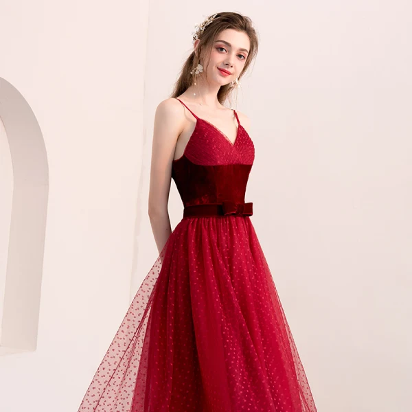 Lovely Burgundy Homecoming Graduation Dresses 2018 A-Line / Princess Suede Bow Spotted Spaghetti Straps Backless Sleeveless Knee-Length Formal Dresses
