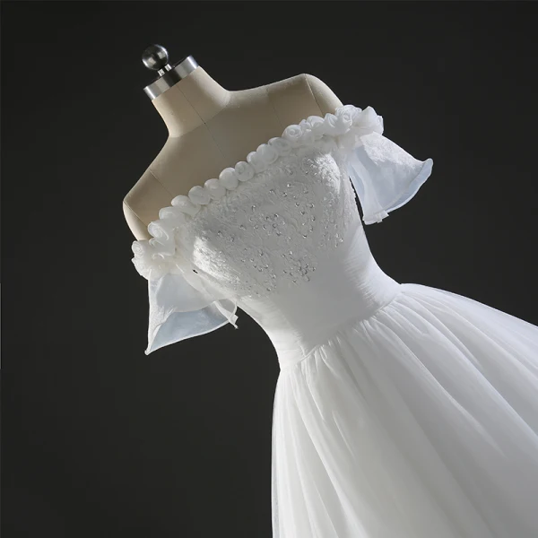 Chic / Belle Robe De Mariée 2017 Robe Boule En Dentelle Fleur Paillettes De l'épaule Dos Nu Manches Courtes Royal Train