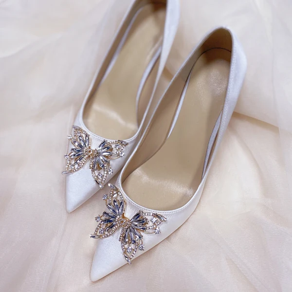Schöne Ivory / Creme Abend Strass Schmetterling Pumps 2021 Leder 8 cm Stilettos Spitzschuh Pumps Hochhackige