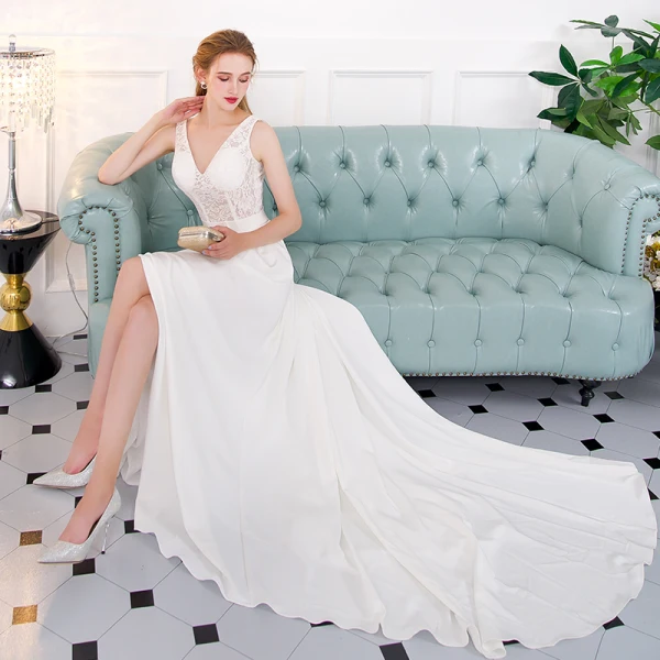 Modern / Fashion Ivory Evening Dresses 2018 A-Line / Princess Lace Flower Split Front V-Neck Backless Sleeveless Court Train Formal Dresses