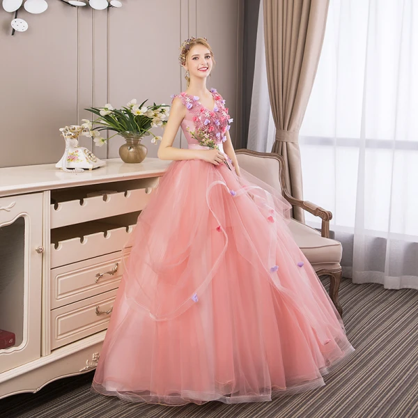 Abordable Rose Bonbon Robe De Bal 2018 Robe Boule En Dentelle Fleur Appliques Perle Faux Diamant Volants en Cascade V-Cou Dos Nu Sans Manches Longue Robe De Ceremonie