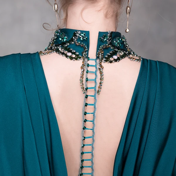 Luxe Bleu D'encre Robe De Soirée 2018 Trompette / Sirène Cristal Faux Diamant Ceinture Col Haut Dos Nu Manches Longues Train De Balayage Robe De Ceremonie