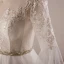 Unique Blanche Robe De Mariée 2017 Princesse V-Cou Tulle En Dentelle Perlage Appliques Dos Nu Mariage