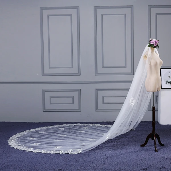 Amazing / Unique White Cathedral Train Wedding 2018 Tulle Lace Appliques Wedding Veils