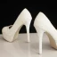 Unika Vita 14 cm Brudskor 2018 Pande Zote Toe Röda mattan Bröllop Beading Pärla Högklackade Pumps