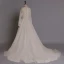 Luxe Fait main Champagne Robe De Mariée 2017 Princesse Encolure Dégagée Manches Longues Perlage Tulle Chapel Train
