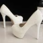 Unika Vita 14 cm Brudskor 2018 Pande Zote Toe Röda mattan Bröllop Beading Pärla Högklackade Pumps