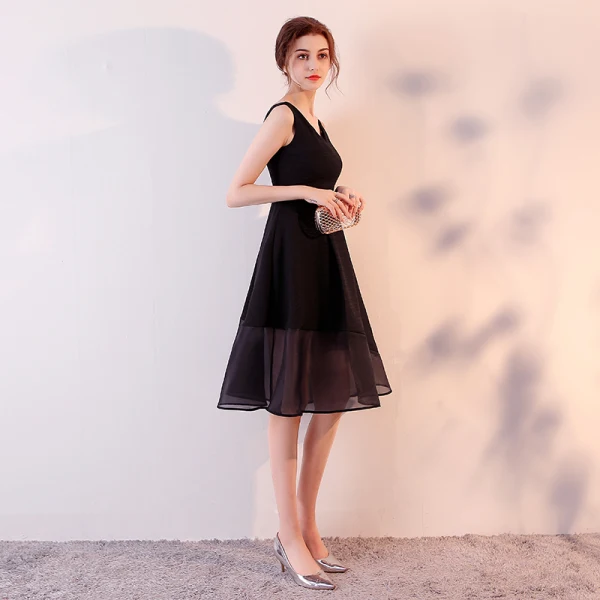 Chic Beautiful 2017 Black Graduation Dresses V Neck Lace Backless  Homecoming A Line Princess Cocktail Party Party Dresses