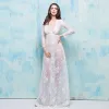 Schöne 2017 Weiß Abendkleider V-Ausschnitt Spitze Applikationen Rückenfreies Durchbohrt Partykleider