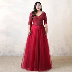 Snygga Fina Extra Stor Storlek Burgundy Aftonklänningar 2019 Prinsessa Spets Tyll V Hals Appliqués Halterneck Beading Afton Formella Klänningar