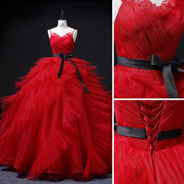 Charmant Rot Fallende Rüsche Ballkleider 2022 Ballkleid Spaghettiträger Ärmellos Stoffgürtel Schleife Rückenfreies Lange Ball Festliche Kleider