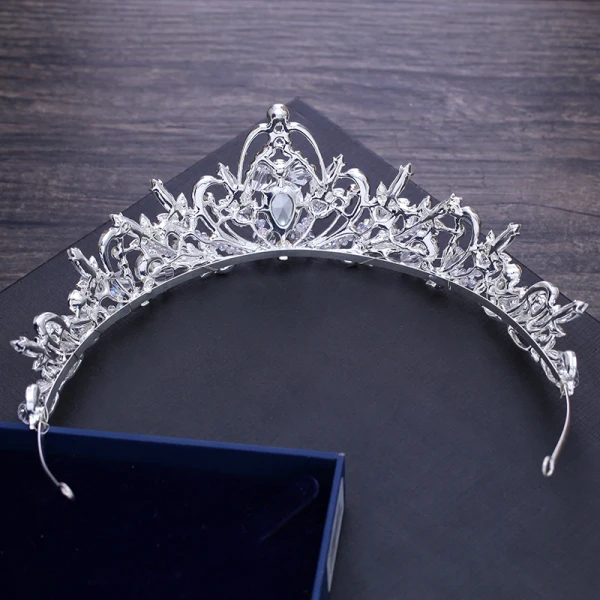 Sparkly Silver Wedding Tiara 2018 Metal Crystal Rhinestone Accessories