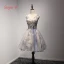 Mote Champagne Homecoming Graduation Kjoler 2017 Ballkjole Kjæreste Uten Ermer Appliques Beading Blonder Sash Printing Korte Buste Ryggløse Formelle Kjoler
