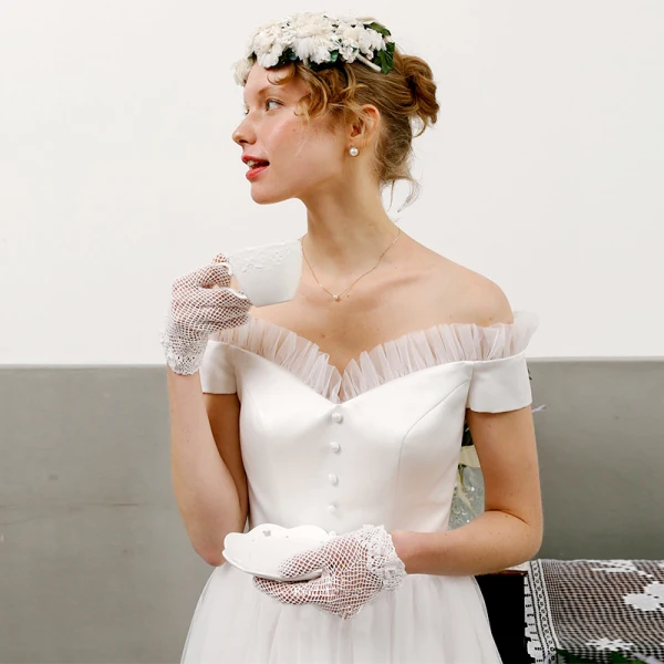 Vintage / Retro Ivory Wedding Dresses 2018 A-Line / Princess Off-The-Shoulder Short Sleeve Backless Tea-length Ruffle