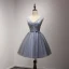 Schöne Marineblau Partykleider 2017 Ballkleid V-Ausschnitt Ärmellos Applikationen Blumen Perlenstickerei Pailletten Kurze Rüschen Rückenfreies Festliche Kleider