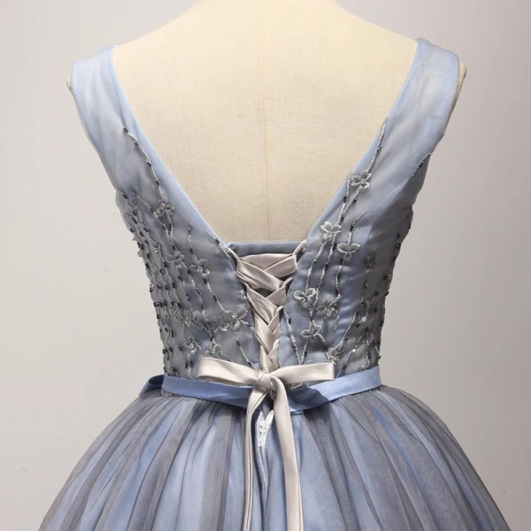 Schöne Marineblau Partykleider 2017 Ballkleid V-Ausschnitt Ärmellos Applikationen Blumen Perlenstickerei Pailletten Kurze Rüschen Rückenfreies Festliche Kleider
