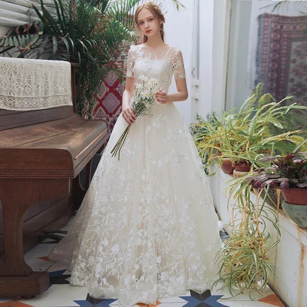 Chic / Beautiful Champagne Beach Pierced Wedding Dresses 2018 A-Line / Princess Scoop Neck Short Sleeve Backless Appliques Lace Ruffle Court Train