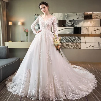 Chic Belle Blanche Percé Robe De Mariée 2018 Princesse V Cou Manches Longues Dos Nu Appliques En Dentelle Volants Cathedral Train