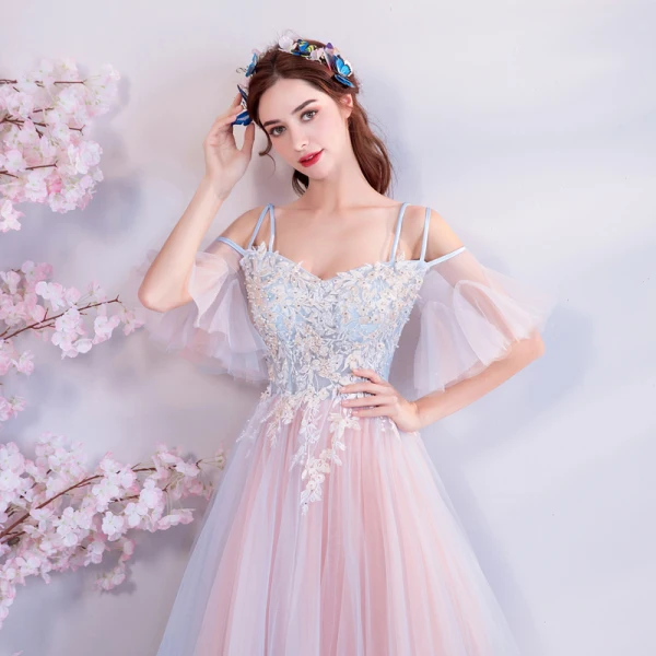 Elegante Himmelblau Pearl Rosa Abendkleider 2018 A Linie Spaghettiträger Bandeau 1/2 Ärmel Applikationen Spitze Perle Strass Lange Rüschen Rückenfreies
