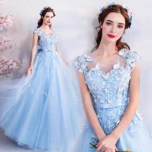 Fine Himmelen Blå Selskapskjoler 2018 Prinsesse U Hals Hette Ermer Sommerfugl Appliques Blonder Beading Sløyfe Sash Lange Buste