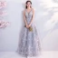 Chic / Belle Gris Robe De Soirée 2018 Empire V-Cou Sans Manches Étoile Appliques Perlage Longue Volants Dos Nu Robe De Ceremonie