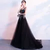 Colored Black Evening Dresses  2018 A-Line / Princess Shoulders Sleeveless Appliques Lace Embroidered Sweep Train Ruffle Backless Formal Dresses