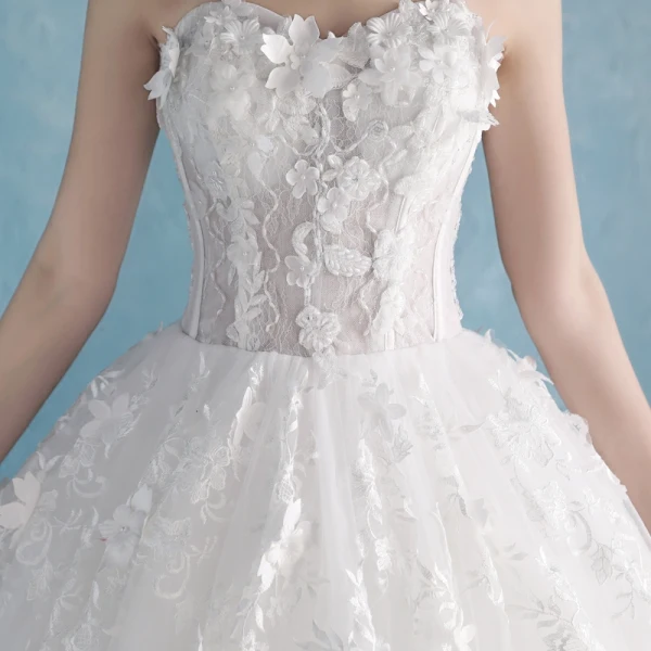 Fine Hvit Brudekjoler 2018 Prinsesse Kjæreste Korte Ermer Ryggløse Appliques Blonder Blomst Beading Perle Chapel Train Buste