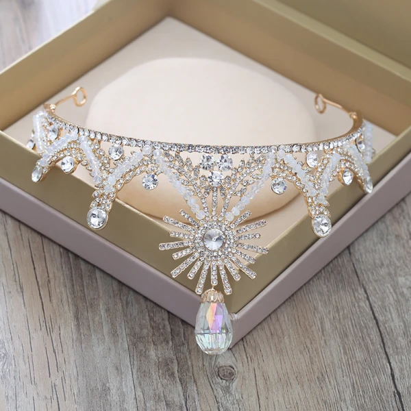 Najpiękniejsze / Ekskluzywne Złote Srebrny Tiara 2018 Metal Kryształ Rhinestone Frezowanie Akcesoria