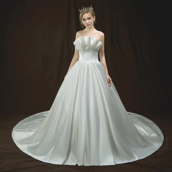 Simple Ivoire Robe De Mariée 2018 Princesse Bustier Sans Manches Dos Nu Volants Royal Train