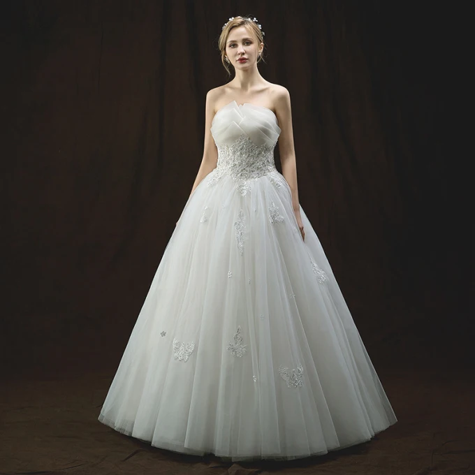 Fine Elfenben Brudekjoler 2018 Prinsesse Fantastiske Unike Kjæreste Uten Ermer Ryggløse Appliques Blomst Perle Beading Paljetter Lange Buste