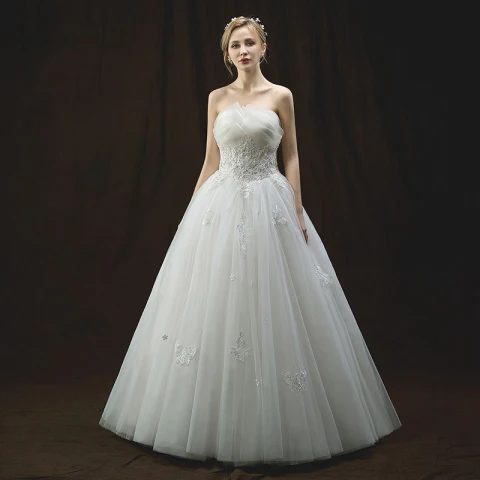 Hermoso Marfil Vestidos De Novia 2018 A-Line / Princess Único Sweetheart Sin Mangas Sin Espalda Apliques Flor Perla Rebordear Lentejuelas Largos Ruffle