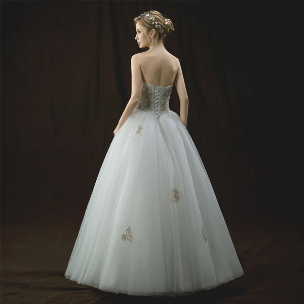 Chic / Beautiful Ivory Wedding Dresses 2018 A-Line / Princess Sweetheart Sleeveless Backless Gold Appliques Lace Sequins Pearl Floor-Length / Long Ruffle