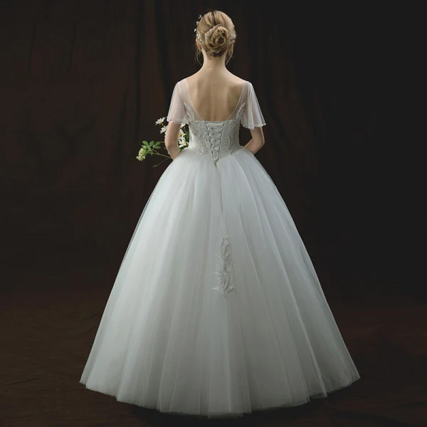 Chic / Belle Ivoire Transparentes Robe De Mariée 2018 Robe Boule Encolure Dégagée Manches Courtes Dos Nu Appliques En Dentelle Paillettes Perle Perlage Longue Volants