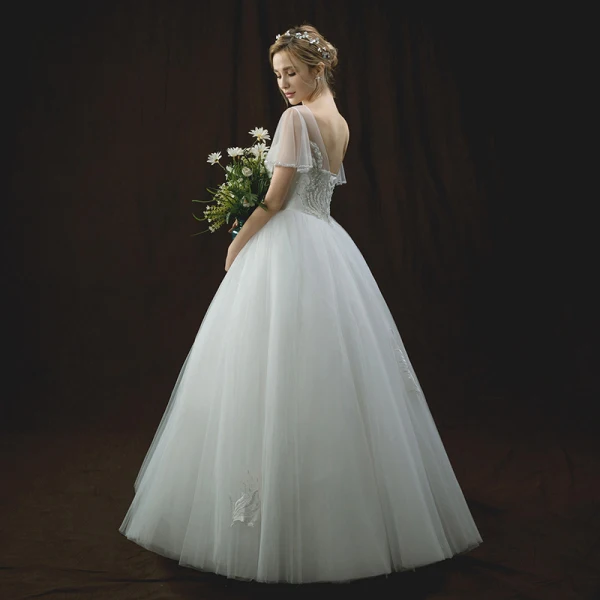 Chic / Belle Ivoire Transparentes Robe De Mariée 2018 Robe Boule Encolure Dégagée Manches Courtes Dos Nu Appliques En Dentelle Paillettes Perle Perlage Longue Volants