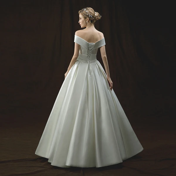 Chic / Beautiful Ivory Wedding Dresses 2018 A-Line / Princess Off-The-Shoulder Short Sleeve Backless Floor-Length / Long Ruffle